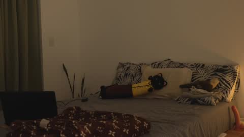 Snapshot of alemaniababe chatting on 12.05.24 Ale online show from 12.05.24