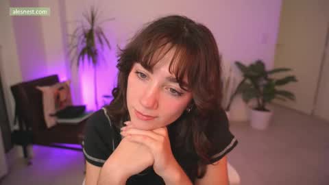 Snapshot of alemaniababe chatting on 10.17.25 Ale online show from 10.17.25