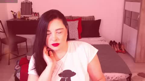 Snapshot of alenni chatting on 05.07.26 Alenni online show from 05.07.26