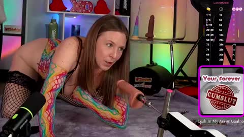 Snapshot of alesh_xo chatting on 11.14.25 Alesh online show from 11.14.25