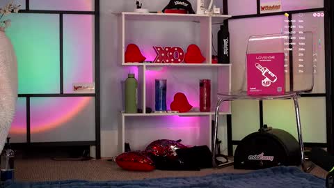 Snapshot of alesh_xo chatting on 11.26.25 Alesh online show from 11.26.25