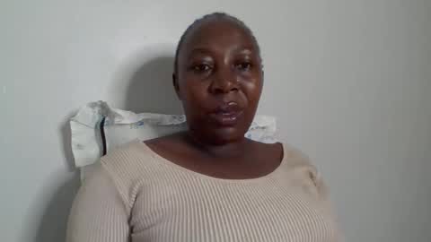 Noreen Kennth and Emilly online show from 11.25.25