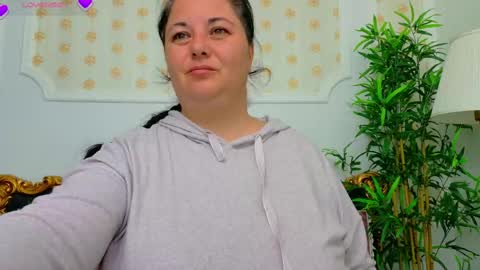 alesha_arabian_ online show from 04.20.26