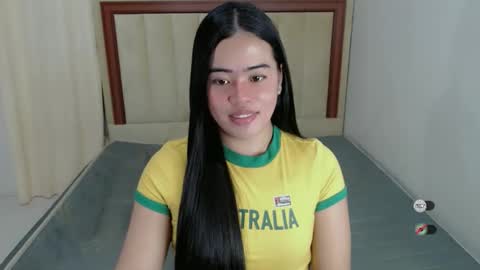 Snapshot of alesha_vibe_me chatting on 12.14.25 alesha_vibe_me online show from 12.14.25