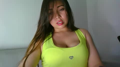 QUEEN OFF MILk  IM BACK  15 NOV online show from 10.30.25