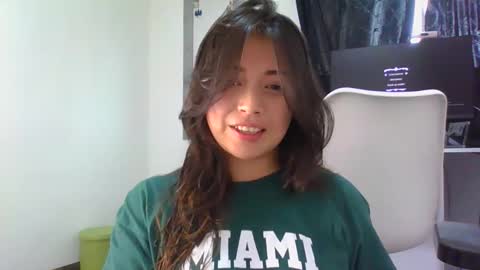 QUEEN OFF MILk  IM BACK  15 NOV online show from 02.08.26