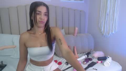 Snapshot of aleska_swarovski chatting on 02.02.26 Aleska 3 online show from 02.02.26