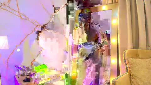 Snapshot of aleskaduth chatting on 02.17.25 ALESKADUTH online show from 02.17.25