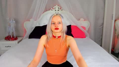 Snapshot of alessakiss chatting on 01.08.26 alessakiss online show from 01.08.26