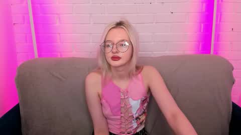 Snapshot of alessakiss chatting on 02.11.26 alessakiss online show from 02.11.26