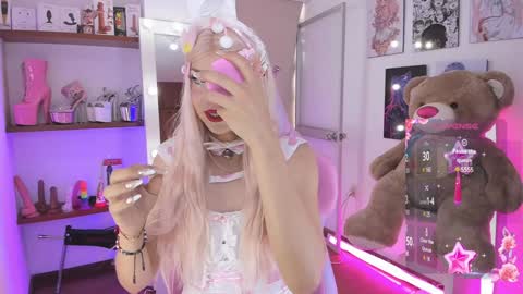 Snapshot of alessandra_thedoll chatting on 01.07.25 Alessa online show from 01.07.25