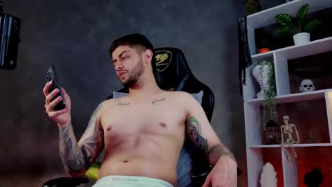 Alessandro INDEPENDENT MODEL online show from 10.29.25