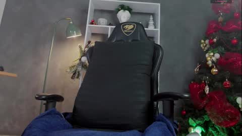 Alessandro INDEPENDENT MODEL online show from 12.05.25