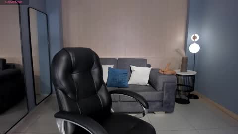 ALESSA ROMERO  online show from 02.03.26