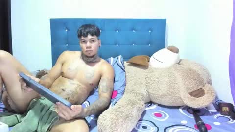 Snapshot of alessia_hot1 chatting on 11.27.25 alessia_hot1 online show from 11.27.25