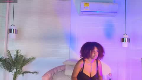 Snapshot of alessia_moon1 chatting on 11.21.25 Alejandra online show from 11.21.25