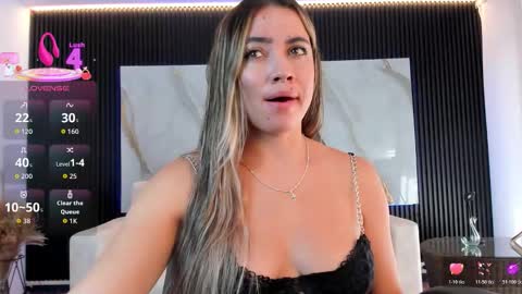 Snapshot of alessia_taylorr chatting on 10.28.25 Alessia Everyday From 0530 to 1430 Col Time online show from 10.28.25