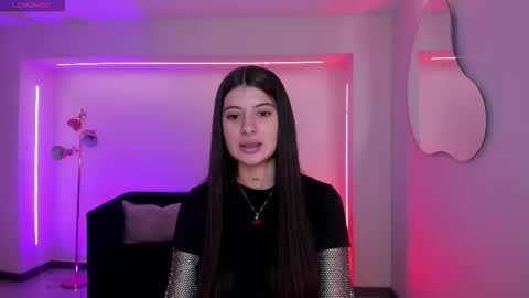 Alessia  online show from 11.17.25