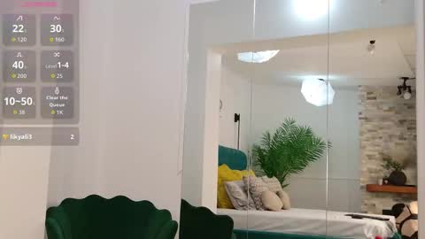 Snapshot of alessiadunn chatting on 02.07.26 Alessia online show from 02.07.26