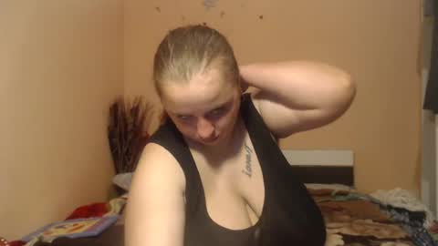 Snapshot of alessianeyl chatting on 07.14.26 Alessia online show from 07.14.26