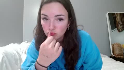 Alessia Snow online show from 11.17.25