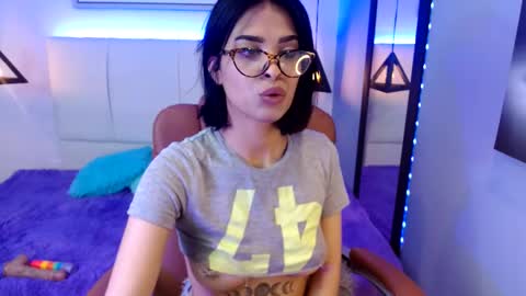 Snapshot of alessiaval chatting on 02.18.25 Valery online show from 02.18.25