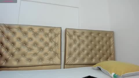 Snapshot of alessiiaa_ chatting on 11.18.25 alessiiaa online show from 11.18.25