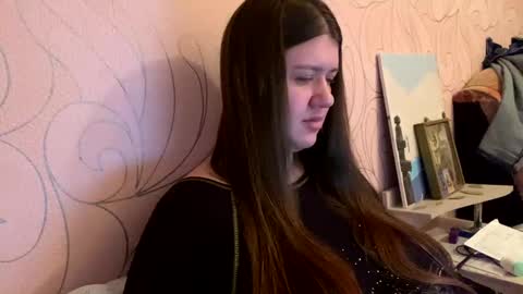 Aletta Oushen online show from 02.08.25