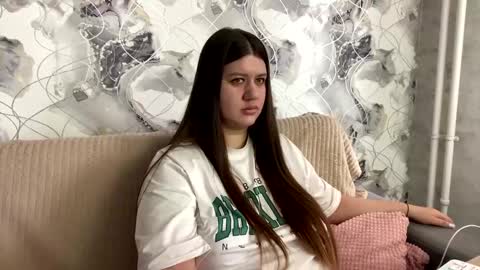 Aletta Oushen online show from 02.13.25