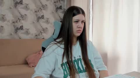 Aletta Oushen online show from 09.11.25