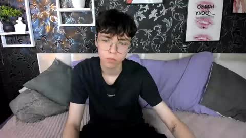 Snapshot of alex_bigls chatting on 05.25.26 alex_bigls online show from 05.25.26