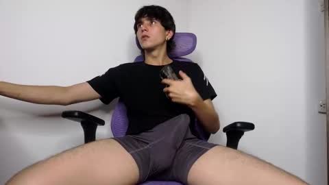 alex_connorr online show from 12.21.25