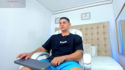 alex online show from 09.30.25