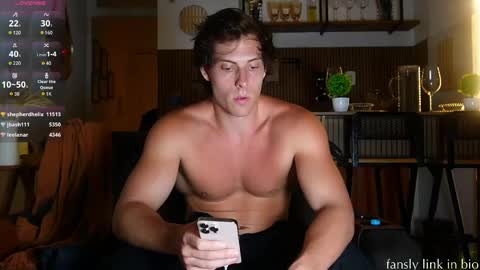 Snapshot of alex_islive chatting on 04.29.26 Alex Stone online show from 04.29.26