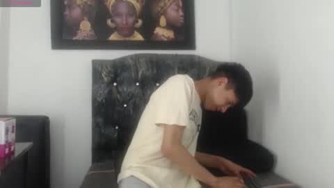Snapshot of alex_it0 chatting on 05.21.26 alex_it0 online show from 05.21.26