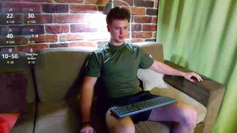 Snapshot of alex_onelove chatting on 07.16.26 Alex online show from 07.16.26