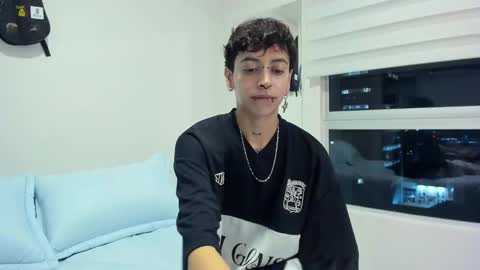 Residente0xxx online show from 01.23.25