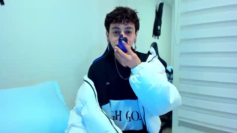 Residente0xxx online show from 01.31.25