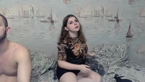 Snapshot of alex_sarah_sex chatting on 01.21.25 Alex and Sarah online show from 01.21.25