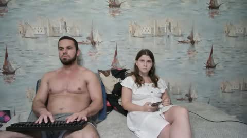 Snapshot of alex_sarah_sex chatting on 10.03.25 Alex and Sarah online show from 10.03.25