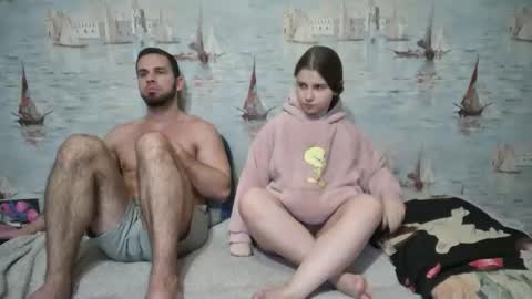 Snapshot of alex_sarah_sex chatting on 10.07.25 Alex and Sarah online show from 10.07.25