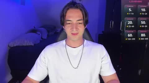 Snapshot of alex_smith0 chatting on 09.24.25     online show from 09.24.25