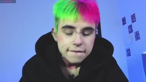 Snapshot of alex_valllley chatting on 09.28.25 Alex Valley online show from 09.28.25