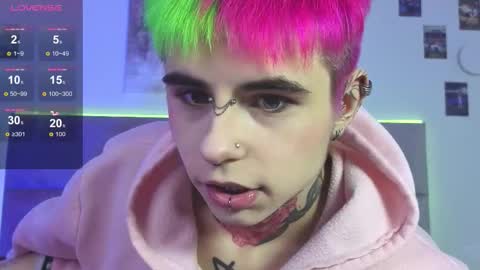 Snapshot of alex_valllley chatting on 10.02.25 Alex Valley online show from 10.02.25