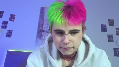 Snapshot of alex_valllley chatting on 10.06.25 Alex Valley online show from 10.06.25