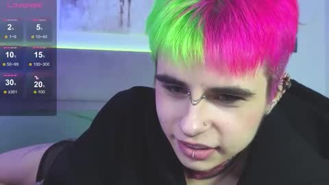 Snapshot of alex_valllley chatting on 10.08.25 Alex Valley online show from 10.08.25