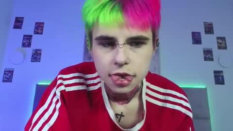 Snapshot of alex_valllley chatting on 10.19.25 Alex Valley online show from 10.19.25