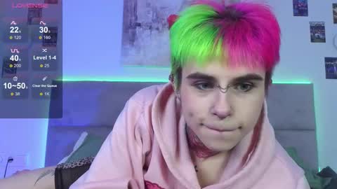 Snapshot of alex_valllley chatting on 10.26.25 Alex Valley online show from 10.26.25