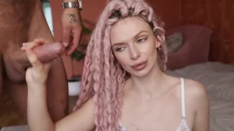 Alexa and Alex  online show from 05.19.26