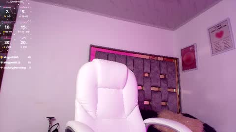 Snapshot of alexa_candy_18 chatting on 06.14.26 Alexa online show from 06.14.26
